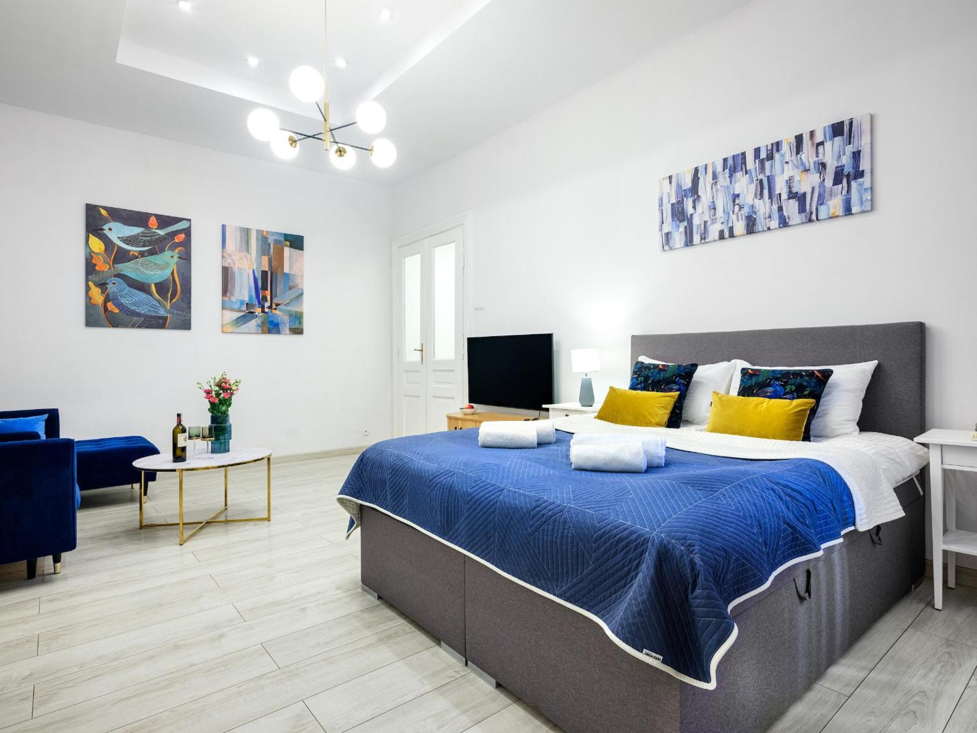 Bluebird Apt Old Town & Wawel Hill By Vistula River - By Homelike Krakow Exterior photo